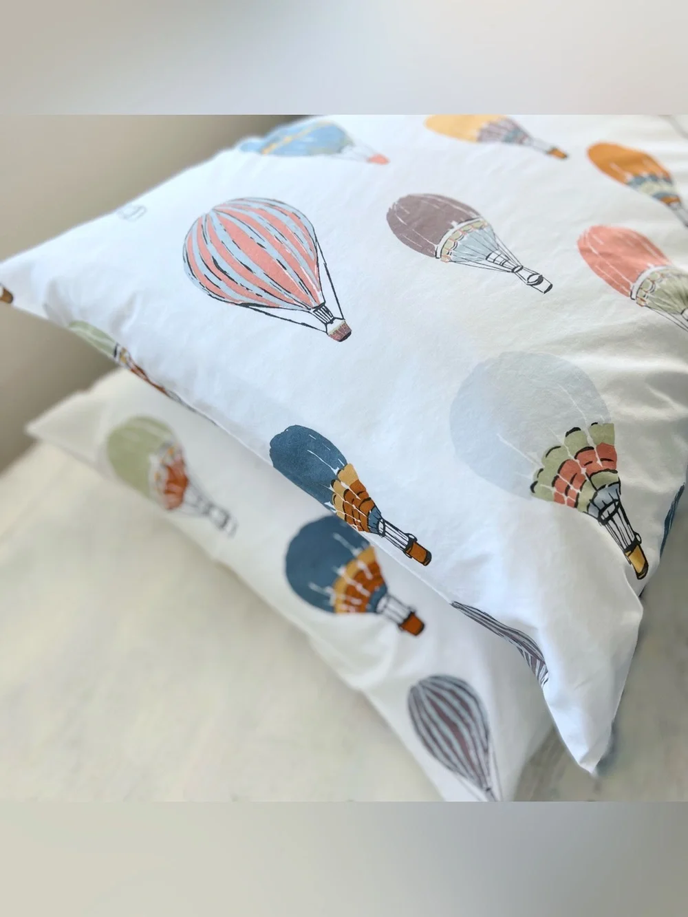 2 Garnet Hill Up In The Air STANDARD Pillowcases Hot Air Balloon Cotton Colorful